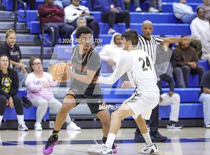 Thumbnail 2 in Bishop Alemany v San Pedro (4th Annual Wiseburn-DaVinci Holiday Classic Tournament) photogallery.
