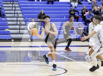 Thumbnail 3 in Bishop Alemany v San Pedro (4th Annual Wiseburn-DaVinci Holiday Classic Tournament) photogallery.