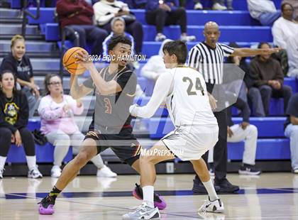 Thumbnail 1 in Bishop Alemany v San Pedro (4th Annual Wiseburn-DaVinci Holiday Classic Tournament) photogallery.