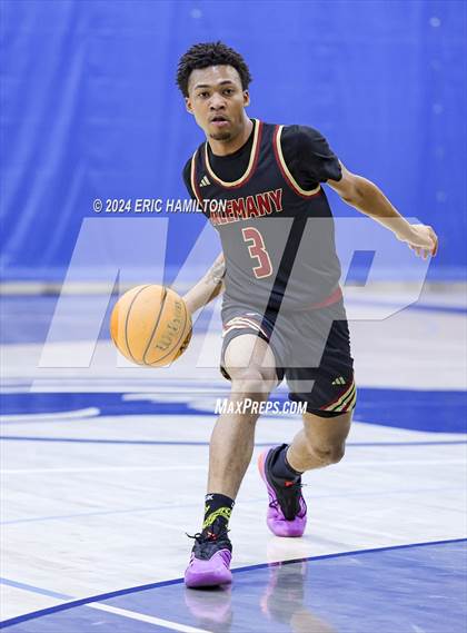 Thumbnail 1 in Bishop Alemany v San Pedro (4th Annual Wiseburn-DaVinci Holiday Classic Tournament) photogallery.