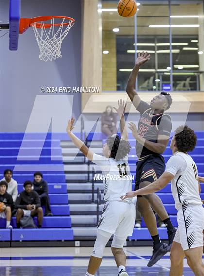 Thumbnail 1 in Bishop Alemany v San Pedro (4th Annual Wiseburn-DaVinci Holiday Classic Tournament) photogallery.