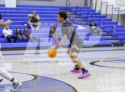 Thumbnail 2 in Bishop Alemany v San Pedro (4th Annual Wiseburn-DaVinci Holiday Classic Tournament) photogallery.