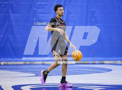 Thumbnail 3 in Bishop Alemany v San Pedro (4th Annual Wiseburn-DaVinci Holiday Classic Tournament) photogallery.