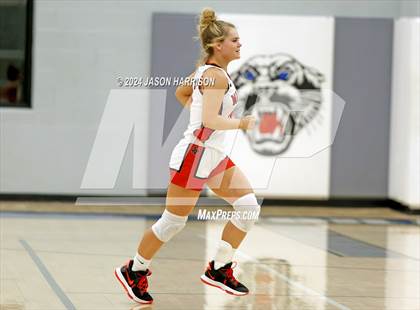 Thumbnail 1 in Muenster vs. Wolfe City photogallery.