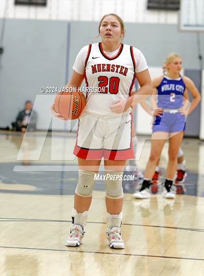 Thumbnail 1 in Muenster vs. Wolfe City photogallery.
