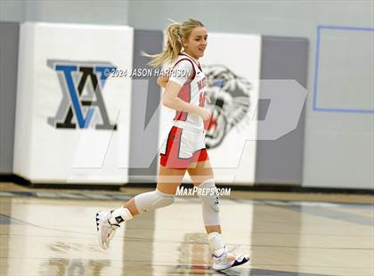 Thumbnail 2 in Muenster vs. Wolfe City photogallery.