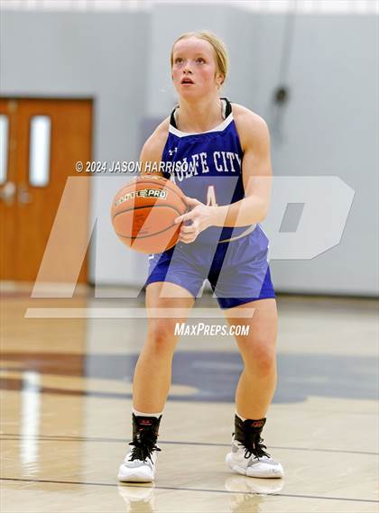 Thumbnail 2 in Muenster vs. Wolfe City photogallery.