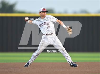 Thumbnail 1 in Tomball Memorial @ Waller photogallery.