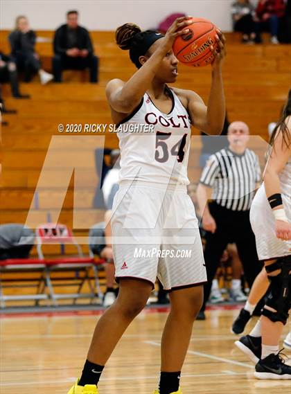 Thumbnail 3 in Parkway Central vs Pattonville (MSHSAA Class 5 District Final) photogallery.