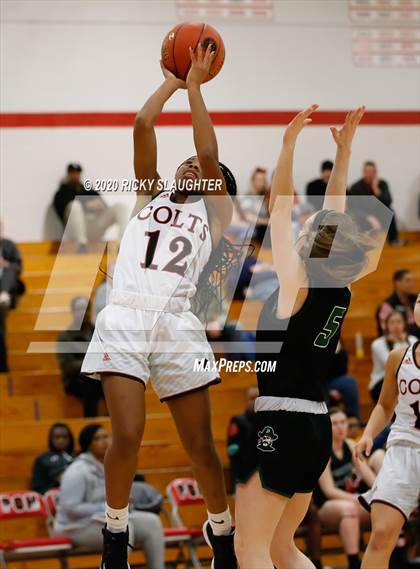 Thumbnail 2 in Parkway Central vs Pattonville (MSHSAA Class 5 District Final) photogallery.