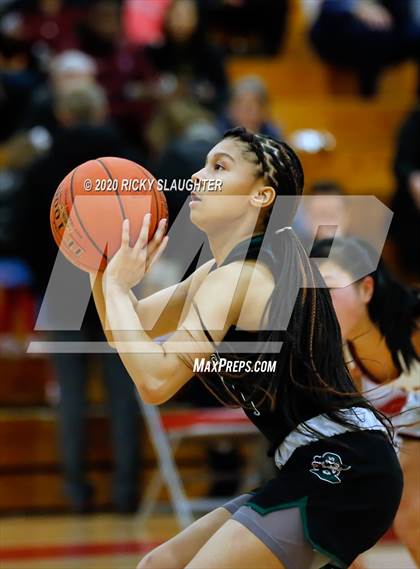 Thumbnail 2 in Parkway Central vs Pattonville (MSHSAA Class 5 District Final) photogallery.