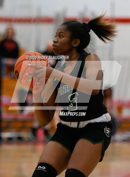 Thumbnail 3 in Parkway Central vs Pattonville (MSHSAA Class 5 District Final) photogallery.