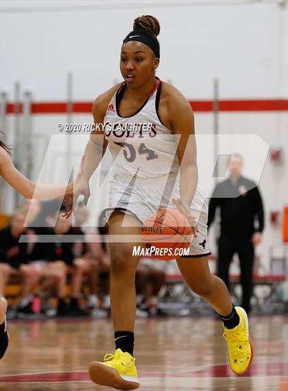Thumbnail 3 in Parkway Central vs Pattonville (MSHSAA Class 5 District Final) photogallery.