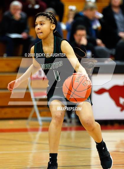Thumbnail 3 in Parkway Central vs Pattonville (MSHSAA Class 5 District Final) photogallery.