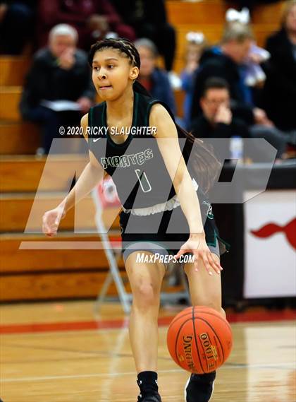 Thumbnail 2 in Parkway Central vs Pattonville (MSHSAA Class 5 District Final) photogallery.