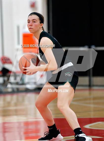 Thumbnail 3 in Parkway Central vs Pattonville (MSHSAA Class 5 District Final) photogallery.