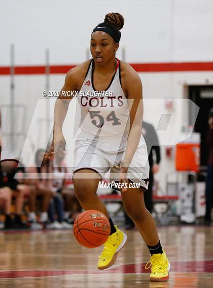Thumbnail 2 in Parkway Central vs Pattonville (MSHSAA Class 5 District Final) photogallery.