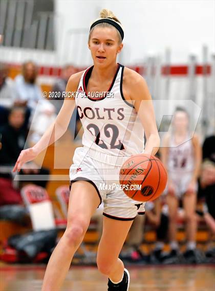 Thumbnail 3 in Parkway Central vs Pattonville (MSHSAA Class 5 District Final) photogallery.