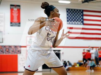 Thumbnail 3 in Parkway Central vs Pattonville (MSHSAA Class 5 District Final) photogallery.