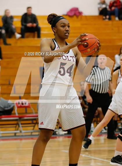 Thumbnail 1 in Parkway Central vs Pattonville (MSHSAA Class 5 District Final) photogallery.