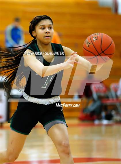 Thumbnail 1 in Parkway Central vs Pattonville (MSHSAA Class 5 District Final) photogallery.