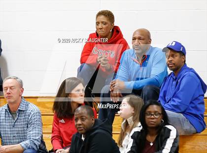 Thumbnail 2 in Parkway Central vs Pattonville (MSHSAA Class 5 District Final) photogallery.