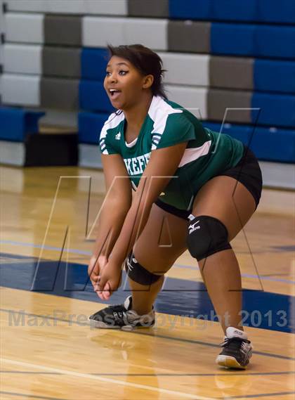 Thumbnail 3 in Yorktown vs Wakefield (Jr. Volleyball Brawl II) photogallery.