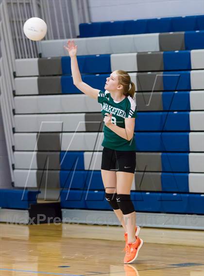 Thumbnail 2 in Yorktown vs Wakefield (Jr. Volleyball Brawl II) photogallery.
