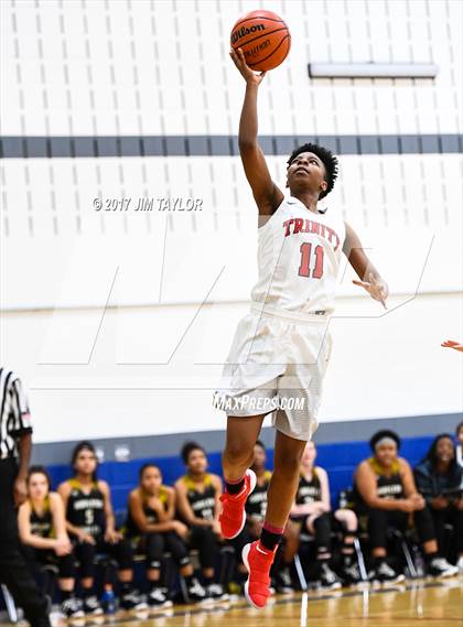 Thumbnail 3 in Abilene vs Trinity (Southwest Autogroup Lady Roo Christmas Classic) photogallery.