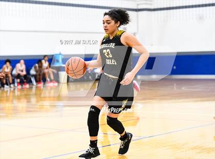 Thumbnail 2 in Abilene vs Trinity (Southwest Autogroup Lady Roo Christmas Classic) photogallery.