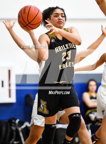 Thumbnail 3 in Abilene vs Trinity (Southwest Autogroup Lady Roo Christmas Classic) photogallery.