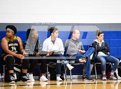 Thumbnail 2 in Abilene vs Trinity (Southwest Autogroup Lady Roo Christmas Classic) photogallery.