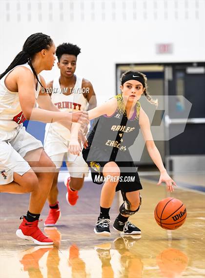 Thumbnail 1 in Abilene vs Trinity (Southwest Autogroup Lady Roo Christmas Classic) photogallery.
