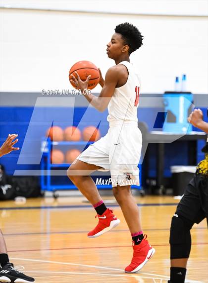 Thumbnail 3 in Abilene vs Trinity (Southwest Autogroup Lady Roo Christmas Classic) photogallery.