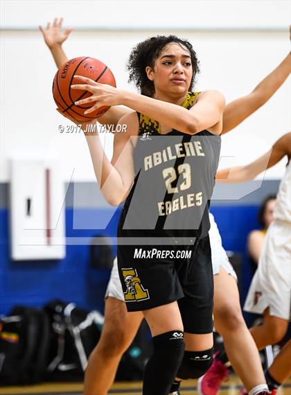 Thumbnail 2 in Abilene vs Trinity (Southwest Autogroup Lady Roo Christmas Classic) photogallery.