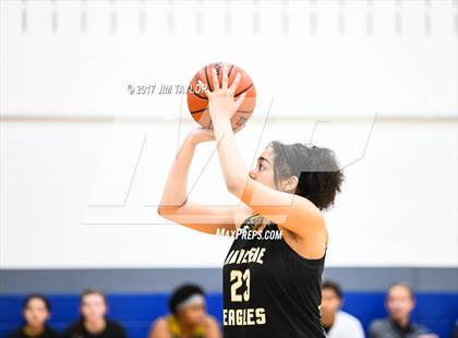 Thumbnail 1 in Abilene vs Trinity (Southwest Autogroup Lady Roo Christmas Classic) photogallery.