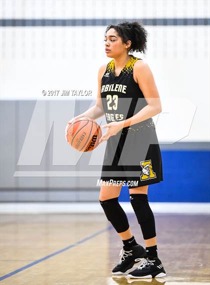 Thumbnail 1 in Abilene vs Trinity (Southwest Autogroup Lady Roo Christmas Classic) photogallery.