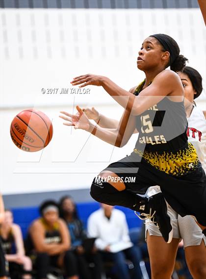 Thumbnail 3 in Abilene vs Trinity (Southwest Autogroup Lady Roo Christmas Classic) photogallery.