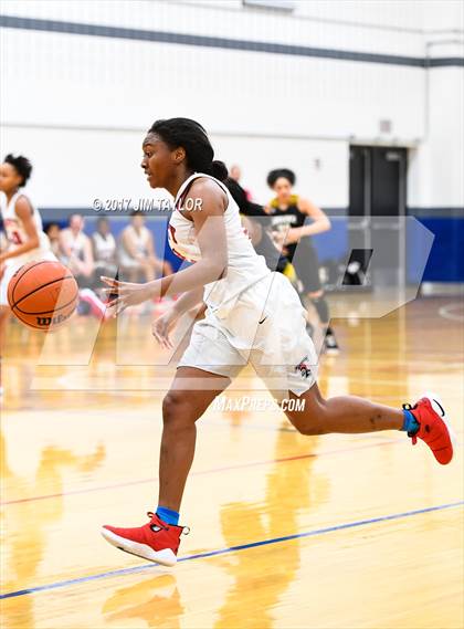 Thumbnail 3 in Abilene vs Trinity (Southwest Autogroup Lady Roo Christmas Classic) photogallery.