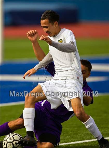 Thumbnail 2 in Sharpstown vs Ball (Friendswood Invitational) photogallery.