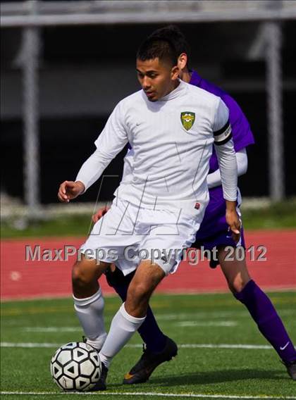 Thumbnail 2 in Sharpstown vs Ball (Friendswood Invitational) photogallery.