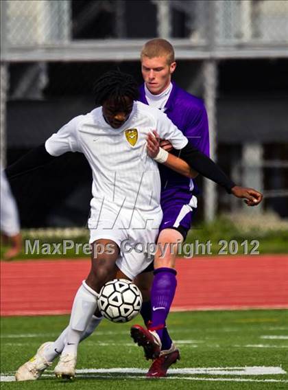 Thumbnail 3 in Sharpstown vs Ball (Friendswood Invitational) photogallery.