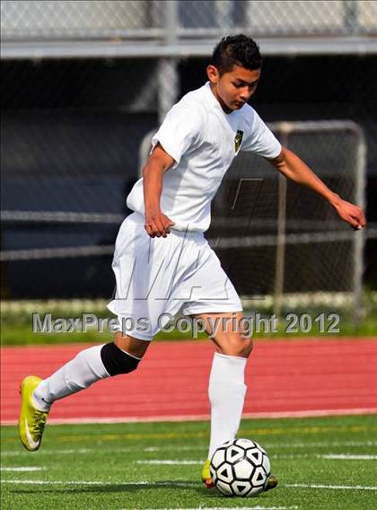 Thumbnail 3 in Sharpstown vs Ball (Friendswood Invitational) photogallery.
