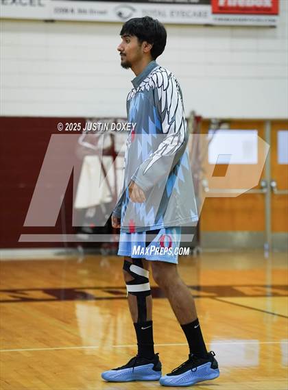 Thumbnail 2 in Eureka vs. Owyhee (NIAA 1A East League Final) photogallery.