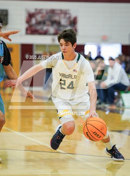 Thumbnail 2 in Eureka vs. Owyhee (NIAA 1A East League Final) photogallery.