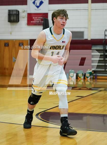 Thumbnail 3 in Eureka vs. Owyhee (NIAA 1A East League Final) photogallery.