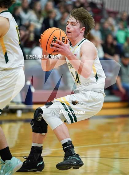Thumbnail 3 in Eureka vs. Owyhee (NIAA 1A East League Final) photogallery.