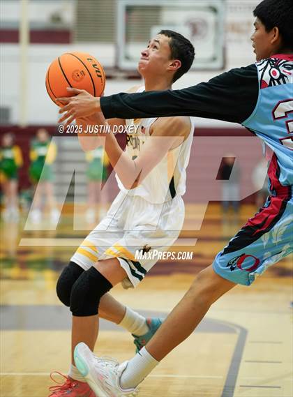 Thumbnail 3 in Eureka vs. Owyhee (NIAA 1A East League Final) photogallery.