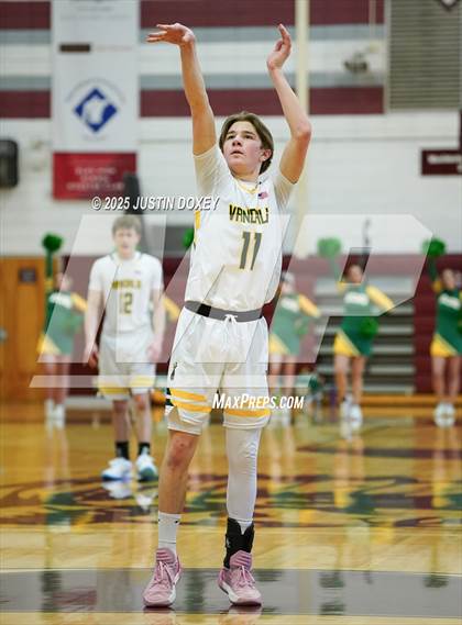 Thumbnail 2 in Eureka vs. Owyhee (NIAA 1A East League Final) photogallery.