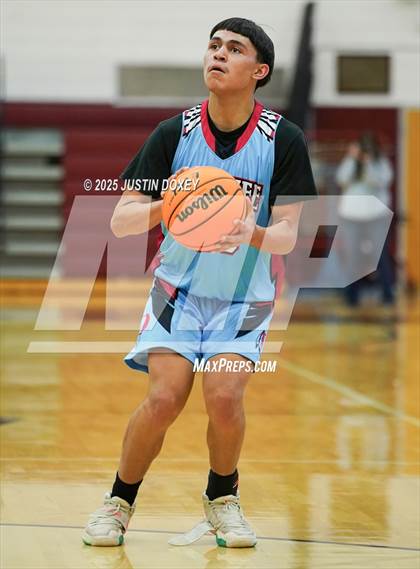 Thumbnail 1 in Eureka vs. Owyhee (NIAA 1A East League Final) photogallery.